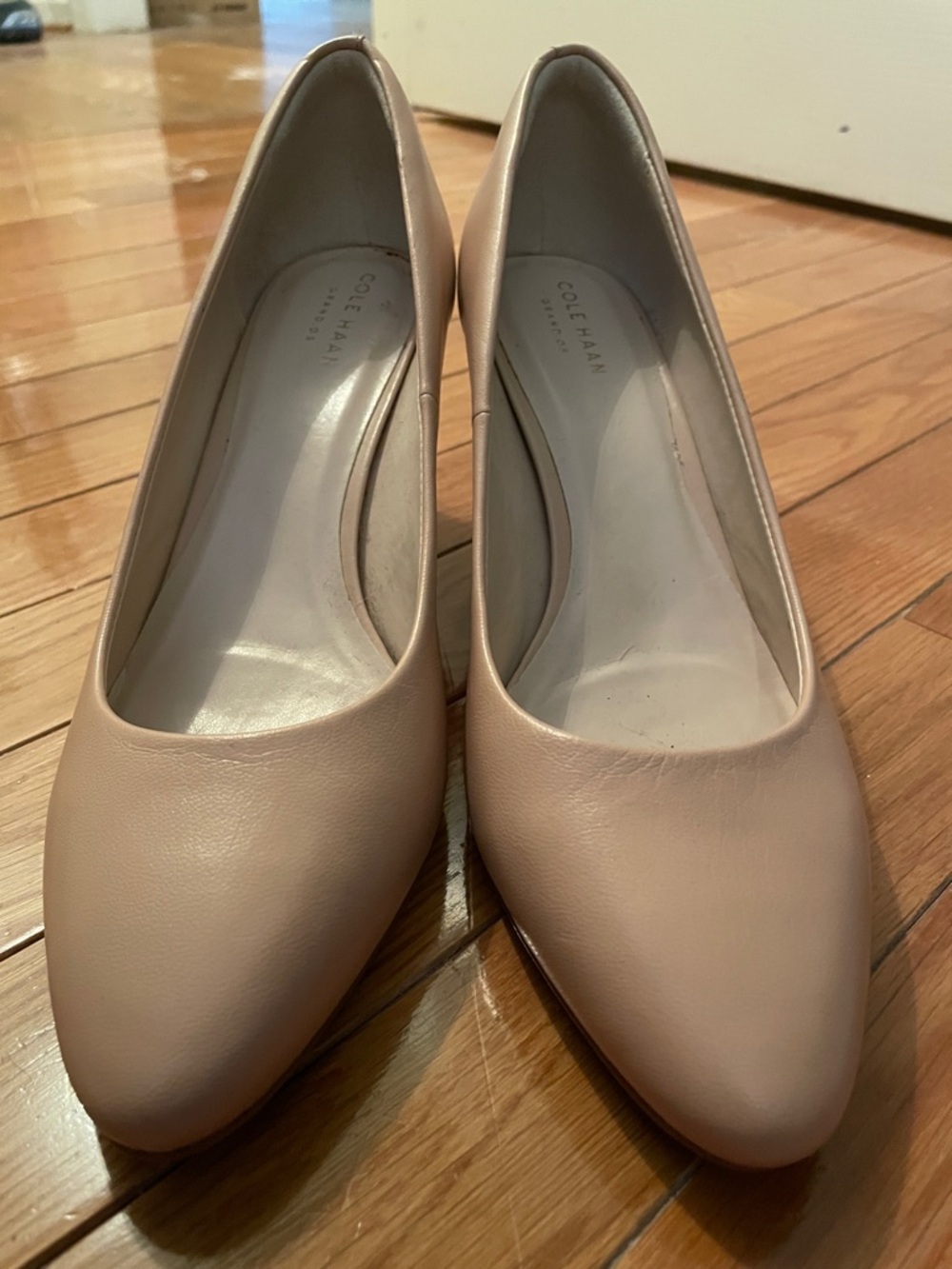 Like New Cole Haan Blush Beige Pointed-Toe Leather Flats 8.5B